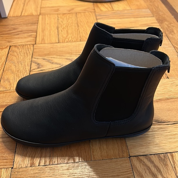 Camper Right Nina Chelsea Boots Black Size 37 / 7 NIB - Picture 5 of 8